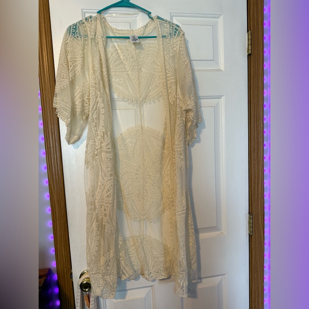 Cream Lace Kimono Cardigan